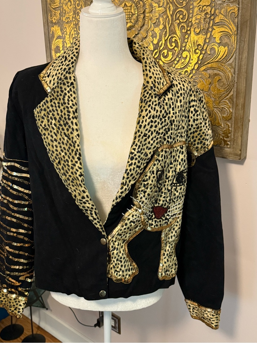 MODI Vintage Leopard Cat Beaded Jacket | Sequined Wearable Art | Size Medium